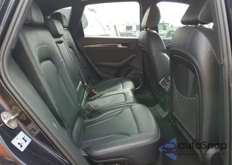 2016 Audi Sq5 Premium Plus z USA, uszkodzony, nr VIN WA1CCAFP9GA061344